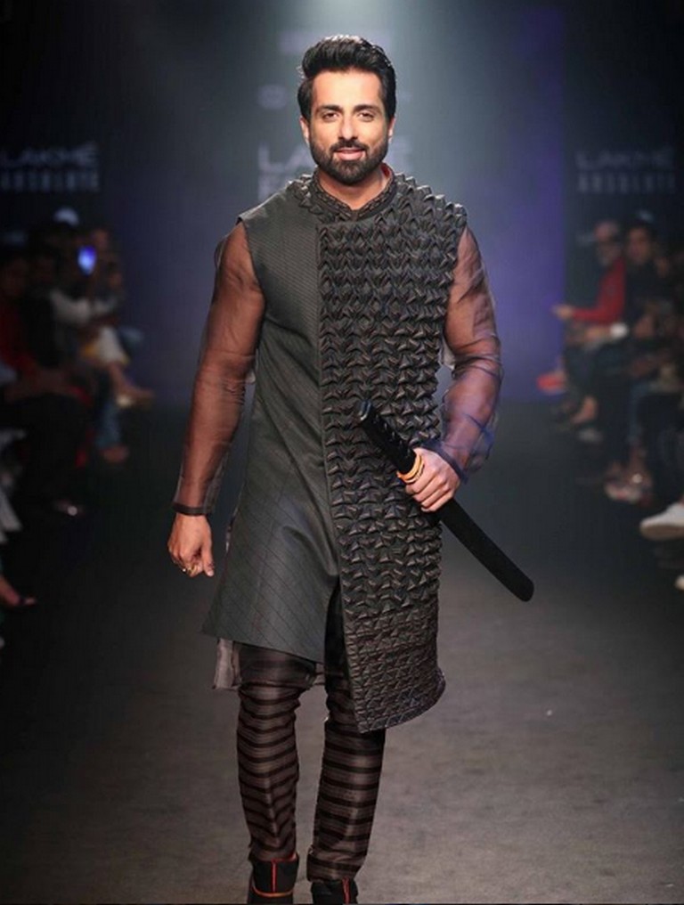 Sonu Sood, the show stopper for his collection.