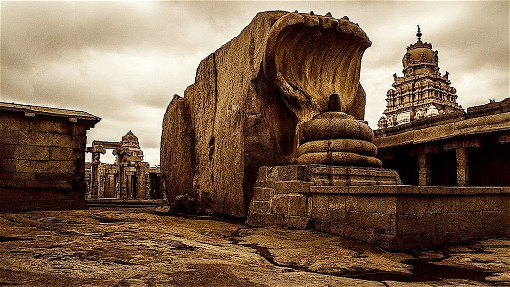 Mysteries Hidden Insides Sacred Temples In India