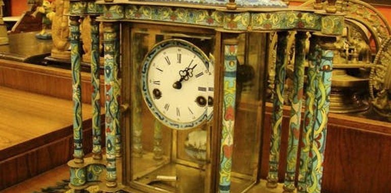 Are You An Antique Lover? Haveli has some Royal Antique Collectables You Might Like