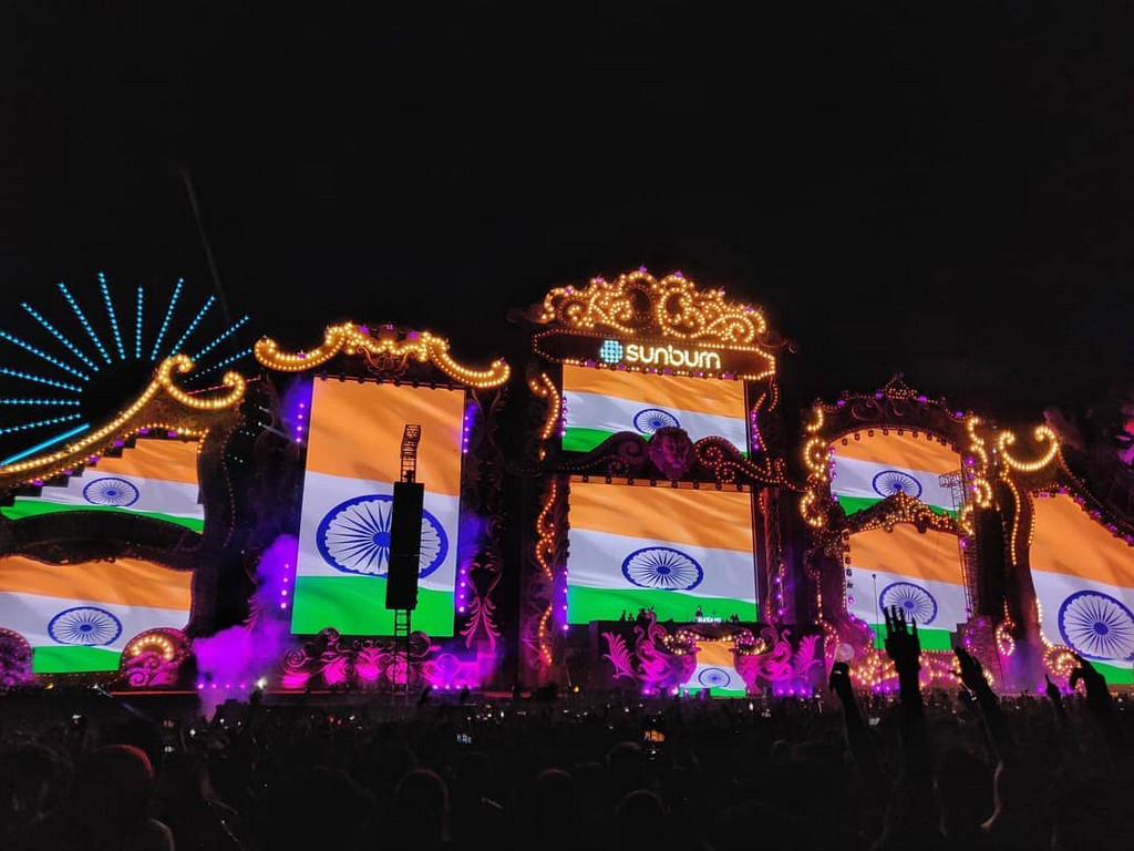 AN ABSOLUTE MUSIC EXPERIENCE - SUNBURN- GOA 2019