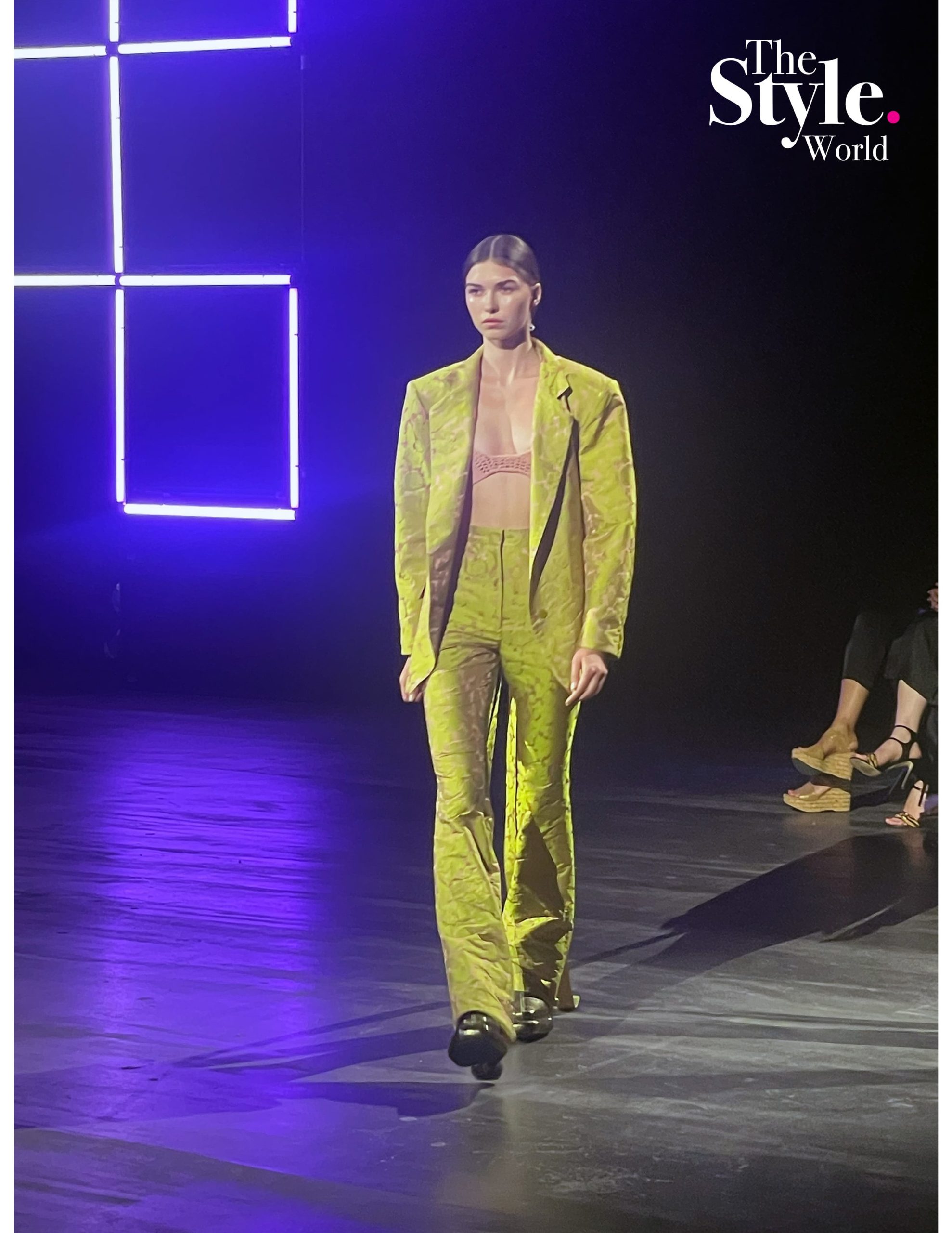Danny Reinke showcases the best of his curation at the Berlin Fashion Week. Glimpse of Summer Spring 2024 trends.