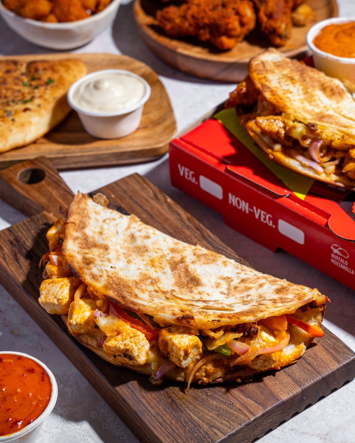 Pan India Pizza Chain London Yard launches in Mumbai with its Monster pizza - a 30 incher!