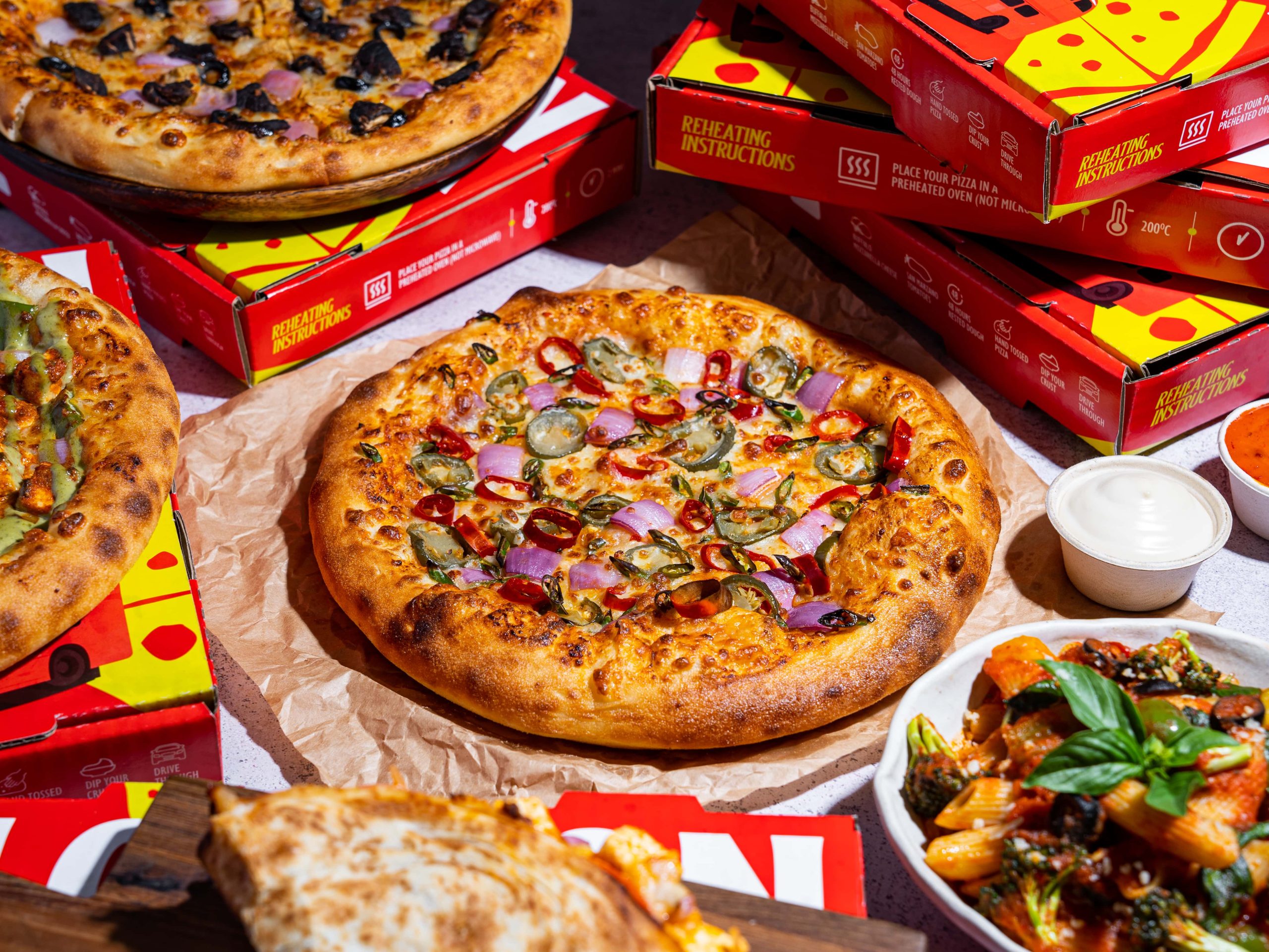 Pan India Pizza Chain London Yard launches in Mumbai with its Monster pizza - a 30 incher!