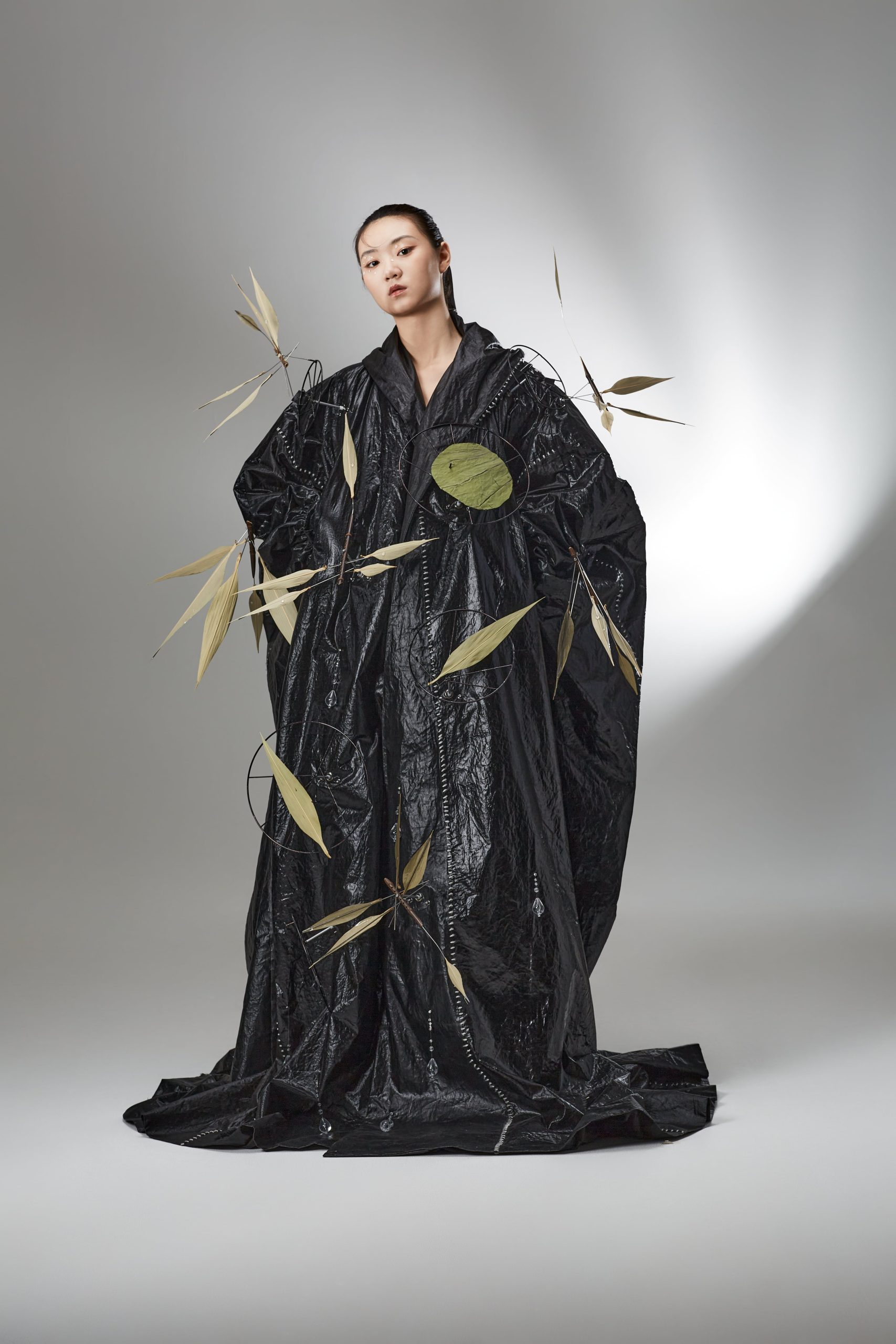 Siyun Huang Presents Her Digital Showcase At London Fashion Week With A Speculative Kinetic Fashion Collection Titled 'Immateriality'