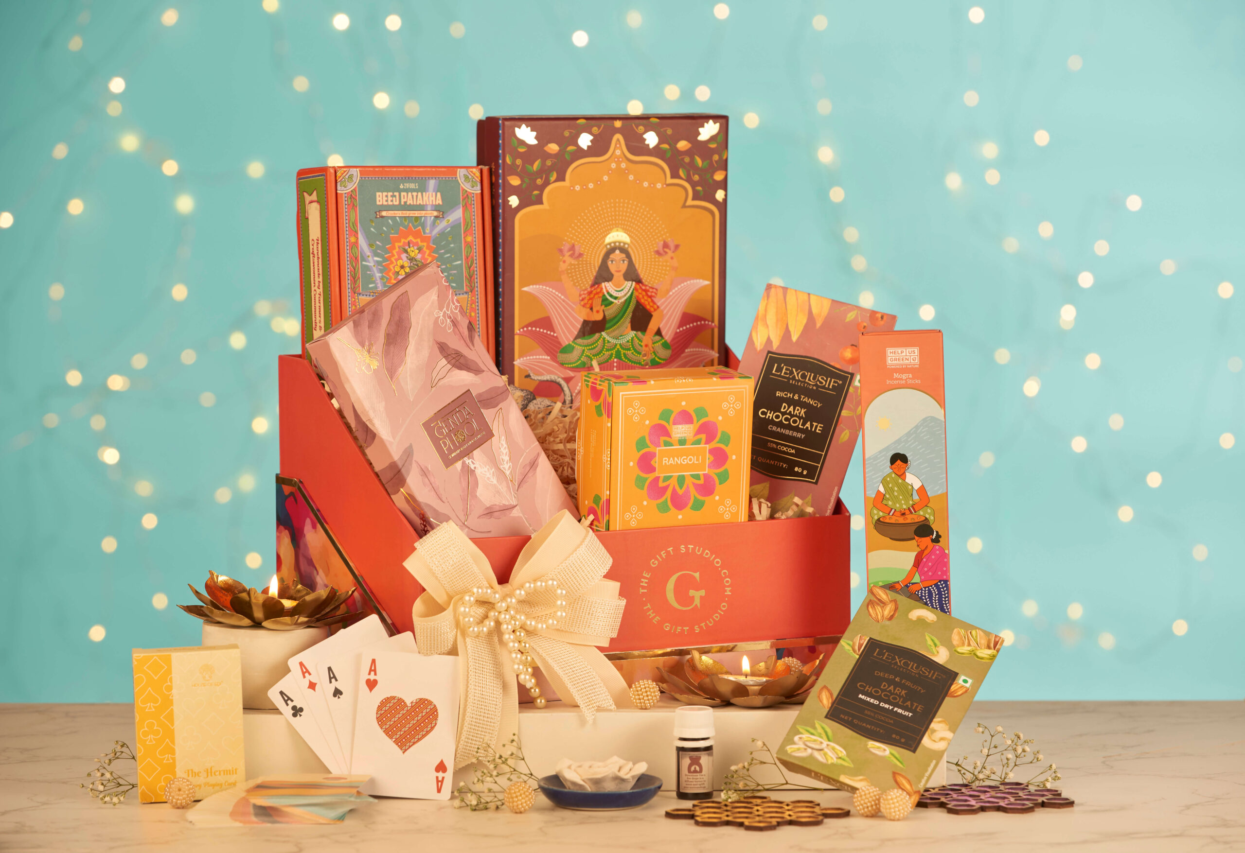 Embrace the Spirit of Diwali with The Gift Studio's Exquisite Gift Hampers