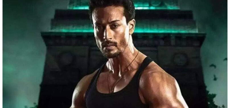 Tiger Shroff takes metro to promote Ganapath