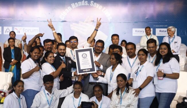 Gleneagles Hospitals Achieves GUINNESS WORLD RECORDS™ for Simultaneous Hand Sanitizing, Uniting 9,860 Strong Bengaluru Community Against Diseases