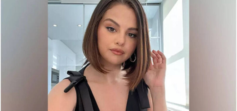 Selena takes a break from social media