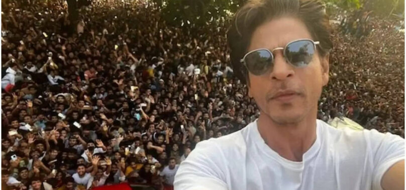 SRK halts b’day event to honour deceased fan