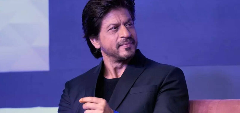 SRK reveals who answers the #AskSRK questions