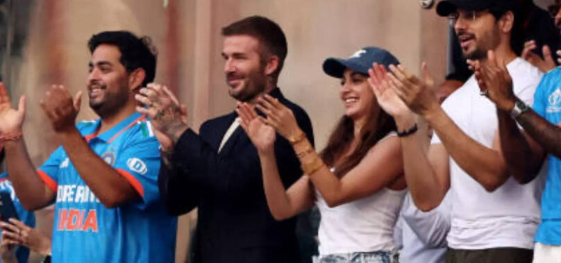 Viral pics of celebs cheering for team India