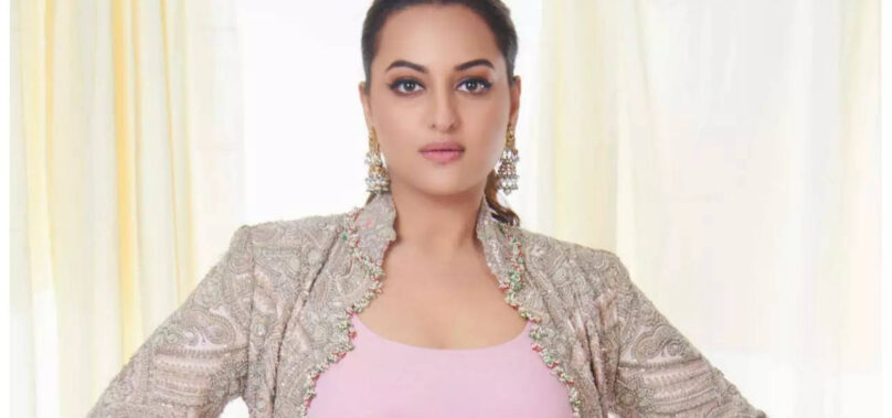 Sonakshi pens a birthday note for dad Shatrughan