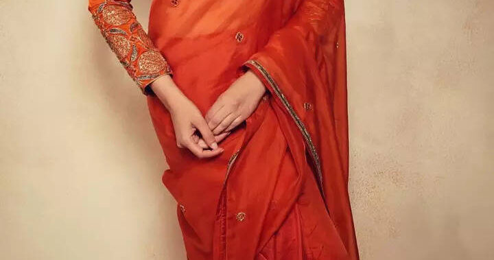 Aditi Rao Hydari exudes regal vibes in orange saree