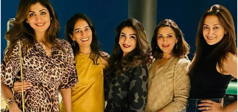 Shilpa, Raveena celebrate Gayatri Joshi’s new home