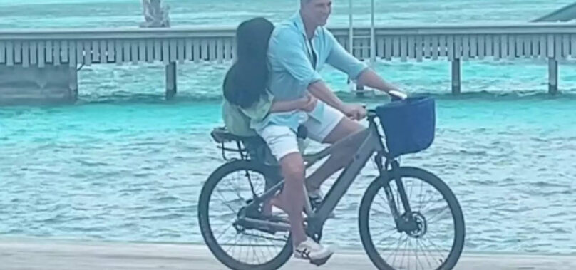 Akshay cycles with daughter Nitara in Maldives