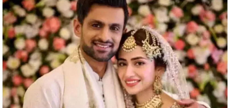 Shoaib Malik-Sana Javed share UNSEEN wedding pic