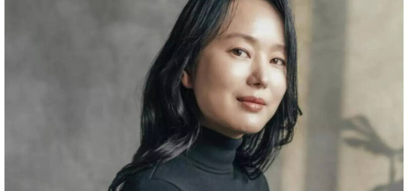 Actress Yoon Jin Seo embraces motherhood