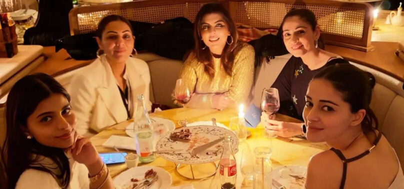 Suhana-Ananya’s dinner party with their moms