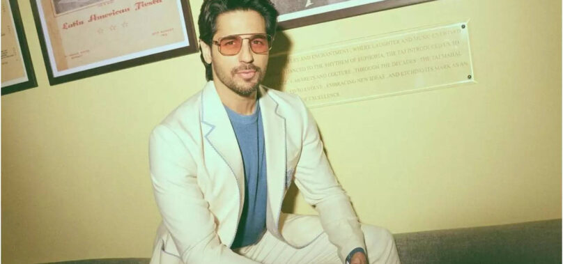 Sidharth Malhotra stunned as fan touches his feet