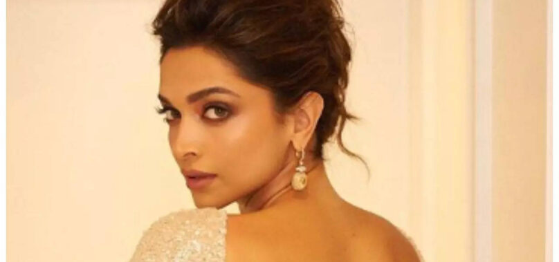 X user calls Deepika Padukone a ‘Random girl’