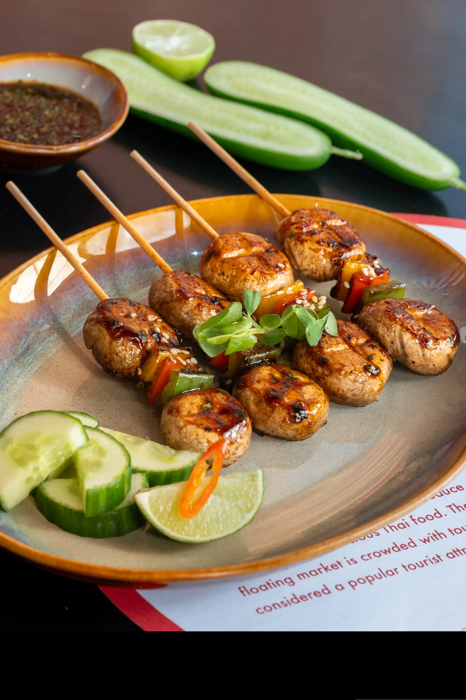 BBQ mushroom & bell pepper skewers Sriracha IPL