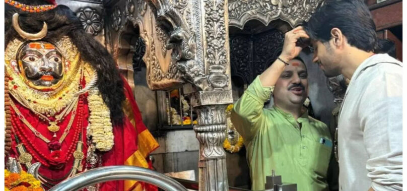 Sidharth offers prayers at Kaal Bhairav temple: Video