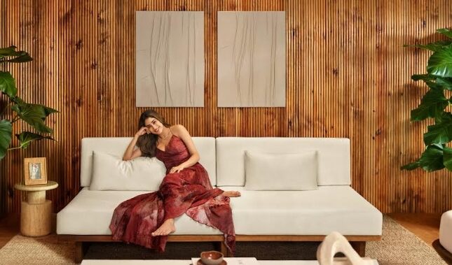 Airbnb Introduces Icons – Bollywood Star Janhvi Kapoor Opens the Door to her Legendary, Never-before-seen Family Home in Chennai