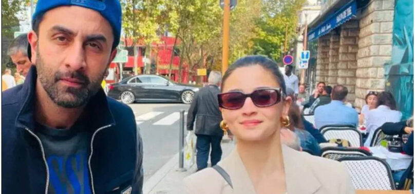 Ranbir vacationing in Paris with Alia