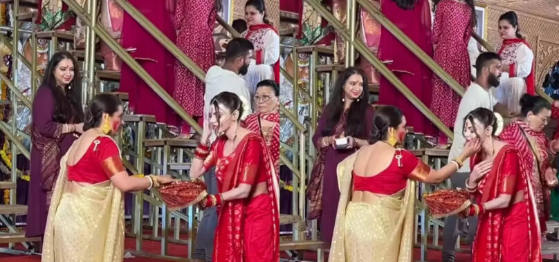 Sherlyn tries to touch Rani’s feet at Sindoor khela