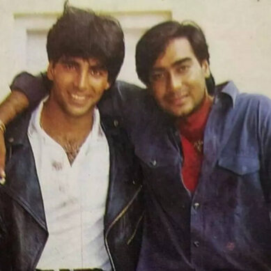 Ajay Devgn showers love on Akshay Kumar