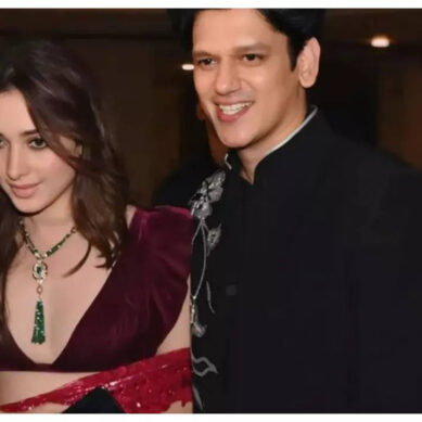 Tamannaah-Vijay serve couple goals at Diwali bash