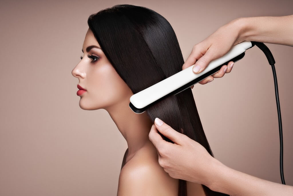 Monsoon hair care at home: 5 essential tips this season