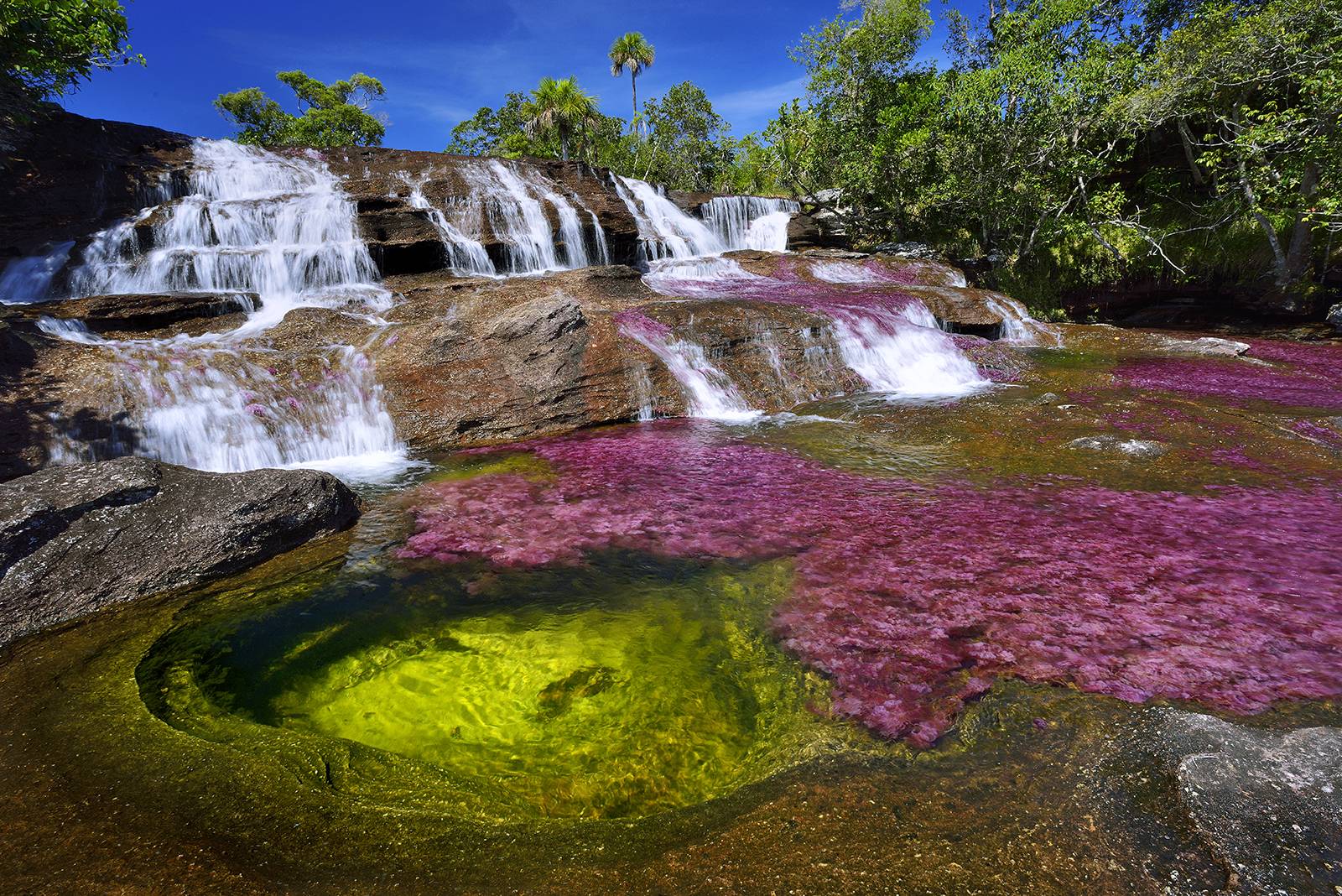 World Discovering Earth's Most Bizarre Landscapes : Top 14 Natural Wonders