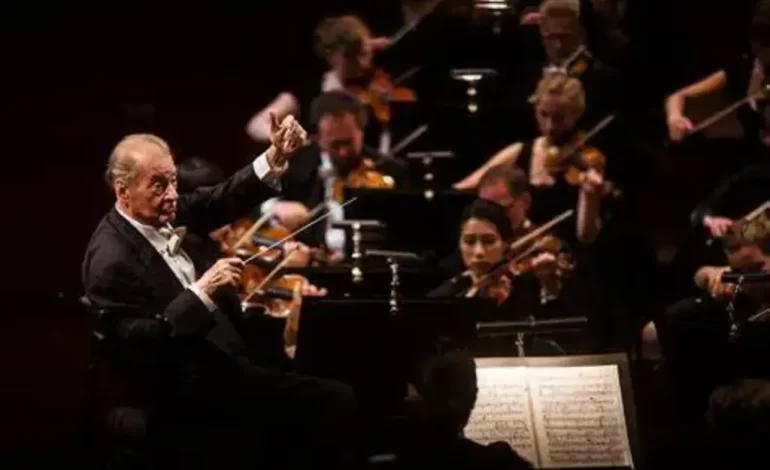  The Symphony of Silver Screens: Unveiling Hollywood’s Most Amazing Film Music Directors