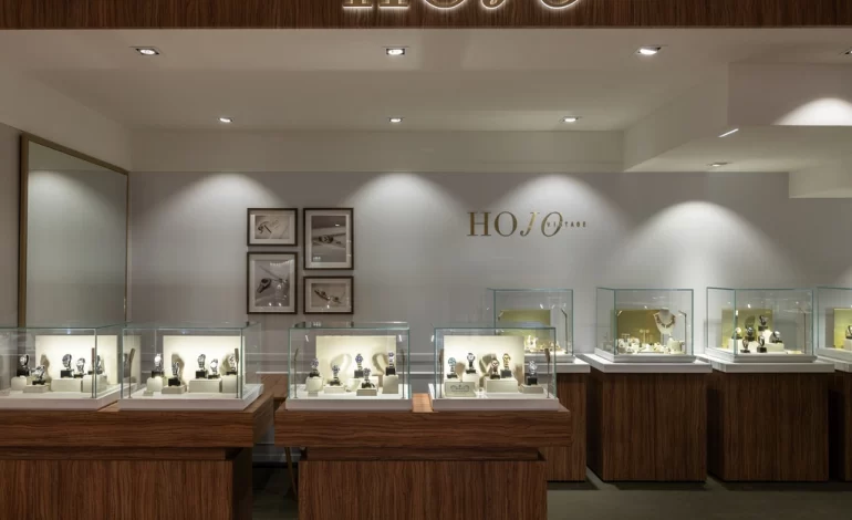 New Dedicated Space For Preowned Watches And Jewellery At Galaries Lafayette Haussmann