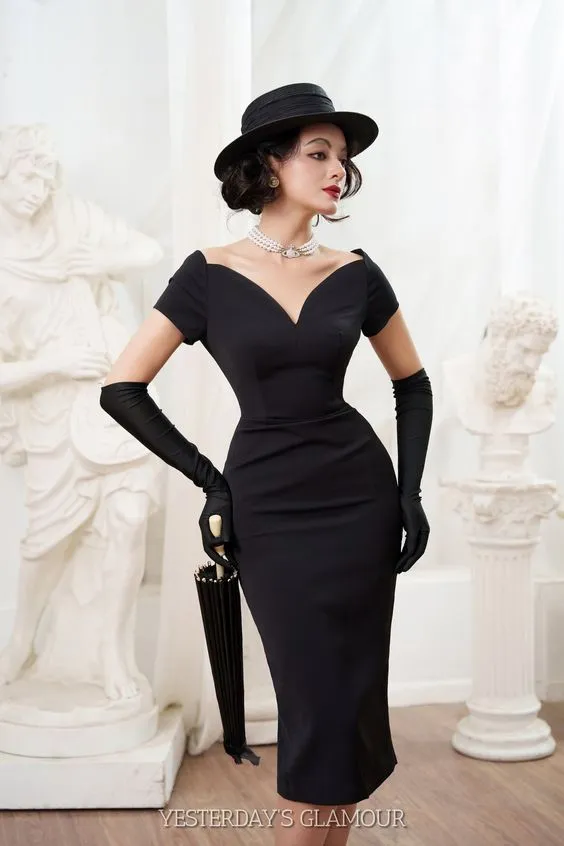 How to Wear LBD as a 50s Classic? 